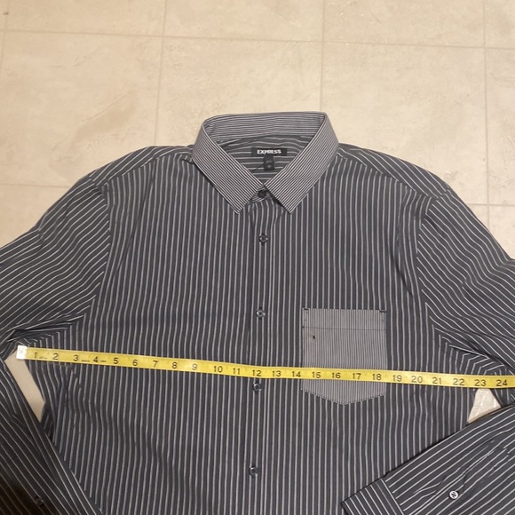 Mens EXPRESS L/S Button Down! Vertical Stripes! Dress Shirt LARGE Brand NEW!🔥🎄 - Picture 5 of 15